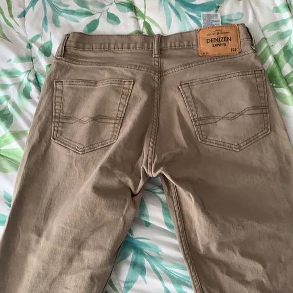 Levis Jeans - Picture 2 of 2